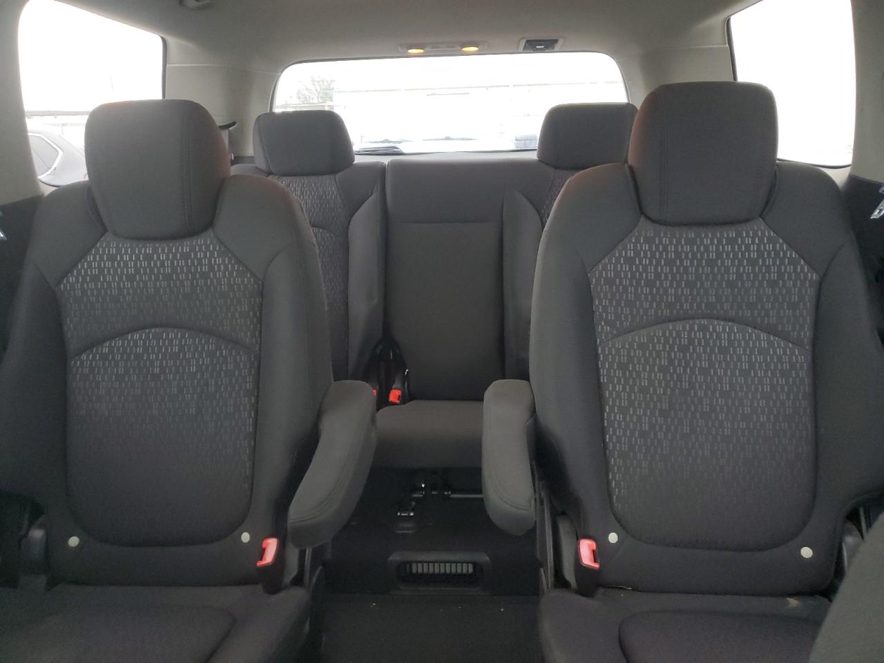 2007 GMC Acadia - Image 10