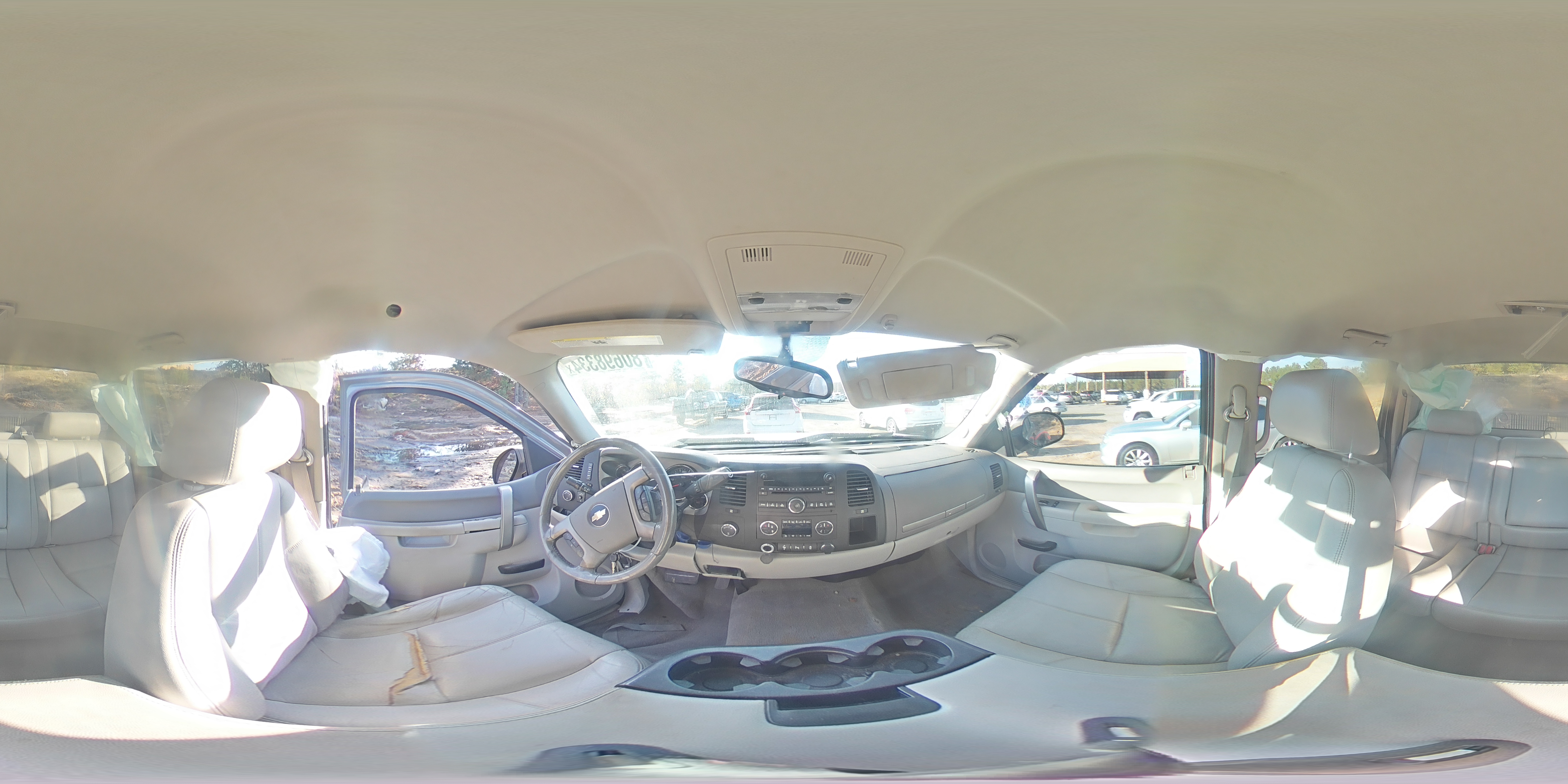 2013 Chevrolet Silverado - Image 13