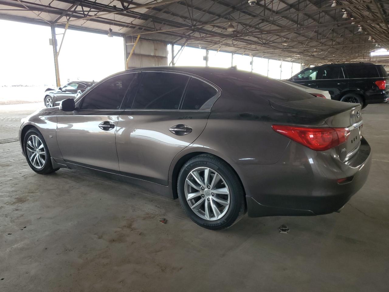 2015 Infiniti Q50 - Image 2