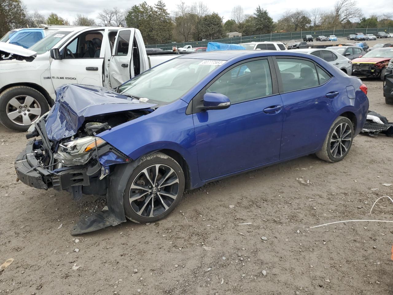 VIN 2T1BURHE6JC122239 2018 TOYOTA COROLLA no.1