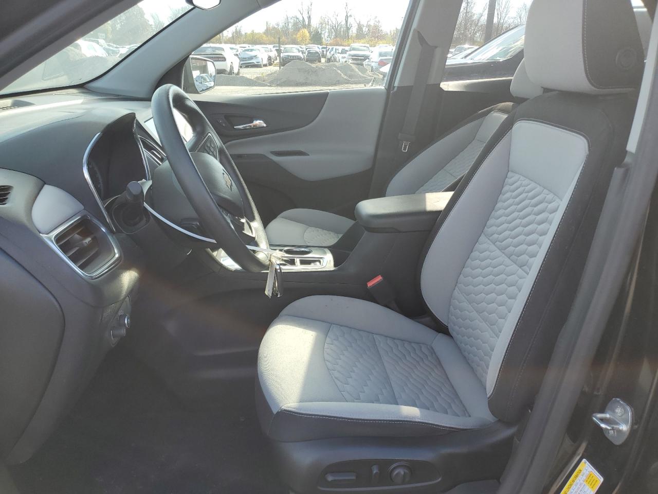 2020 Chevrolet Equinox - Image 7