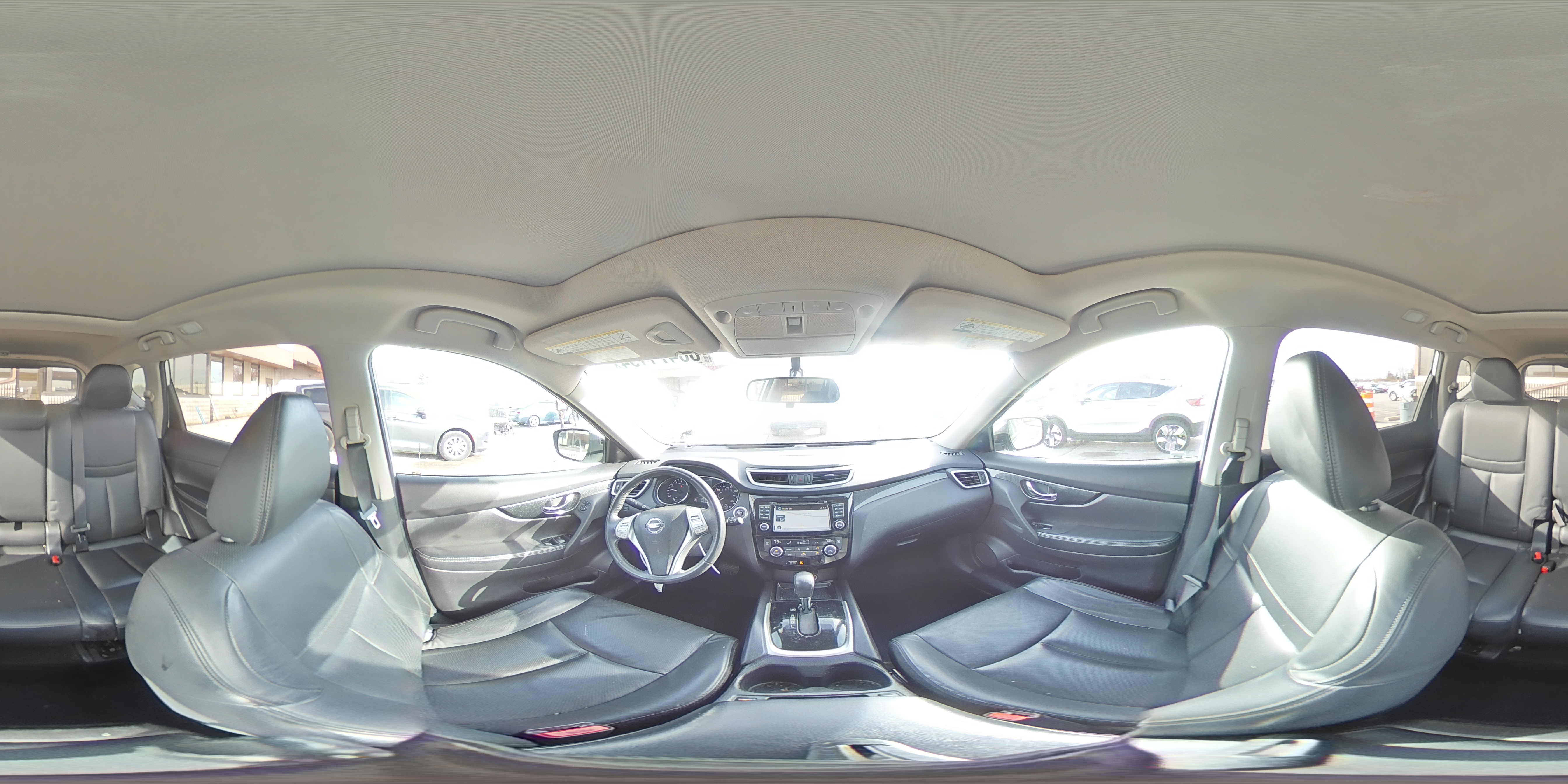 2015 Nissan Rogue - Image 14