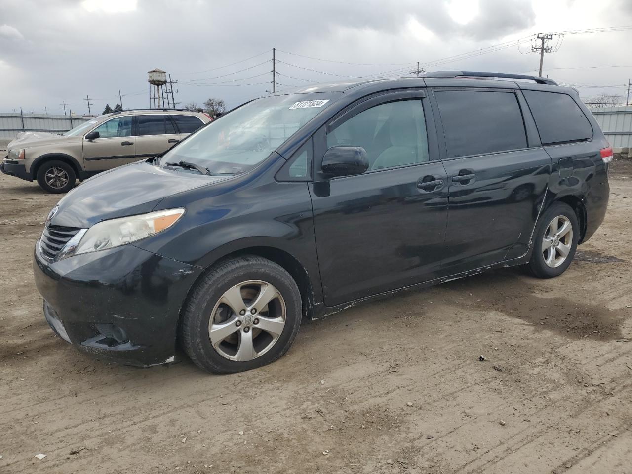 2013 Toyota Sienna - Image 1