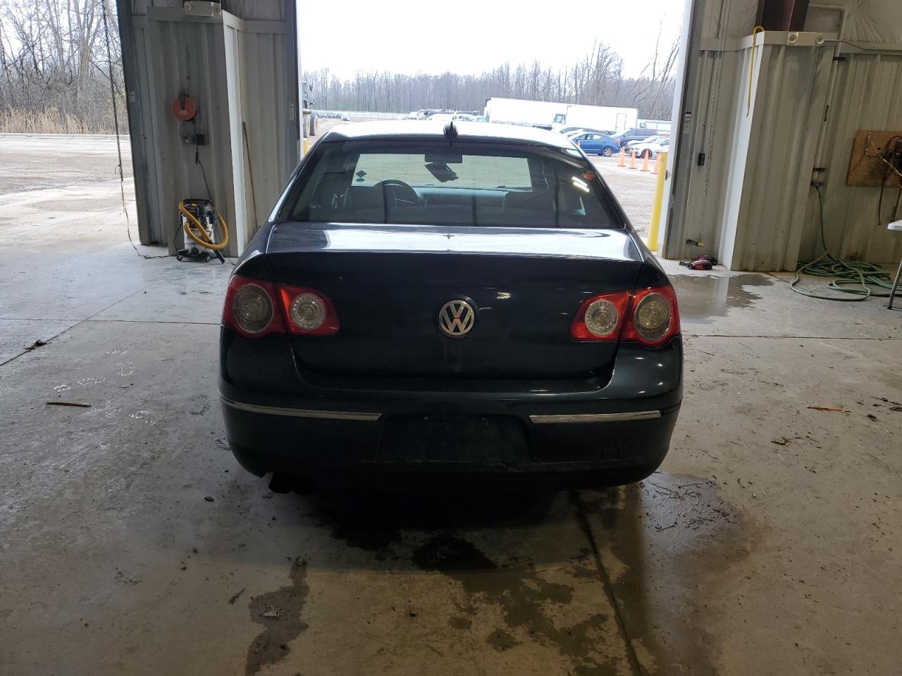 2006 Volkswagen Passat 2.0T Luxury VIN: WVWEK73C06P065901 Lot: 80916454