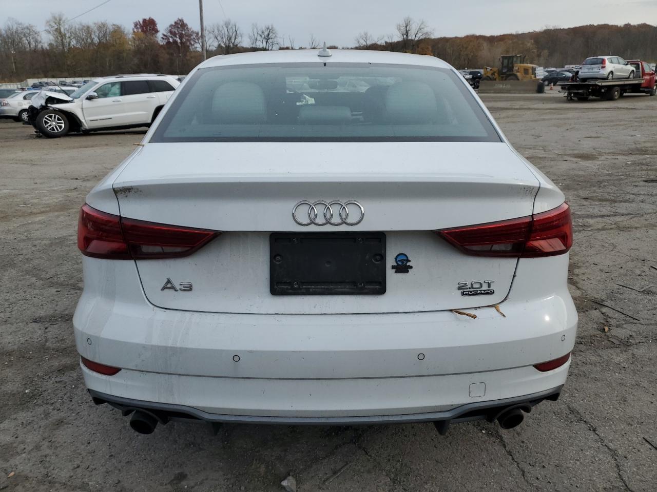 2018 Audi A3 Premium Plus VIN: WAUJ8GFF8J1062305 Lot: 78875254