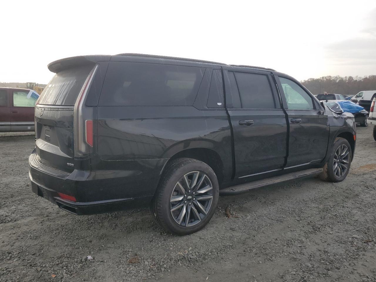 VIN 1GYS4NKL3PR380582 2023 CADILLAC ESCALADE no.3