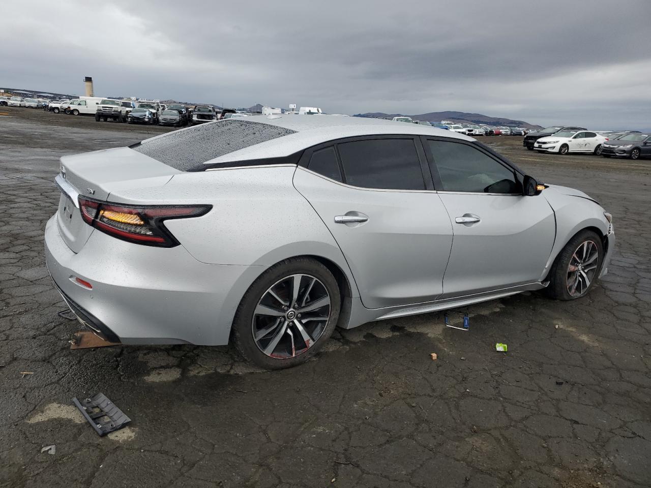 2021 Nissan Maxima - Image 3