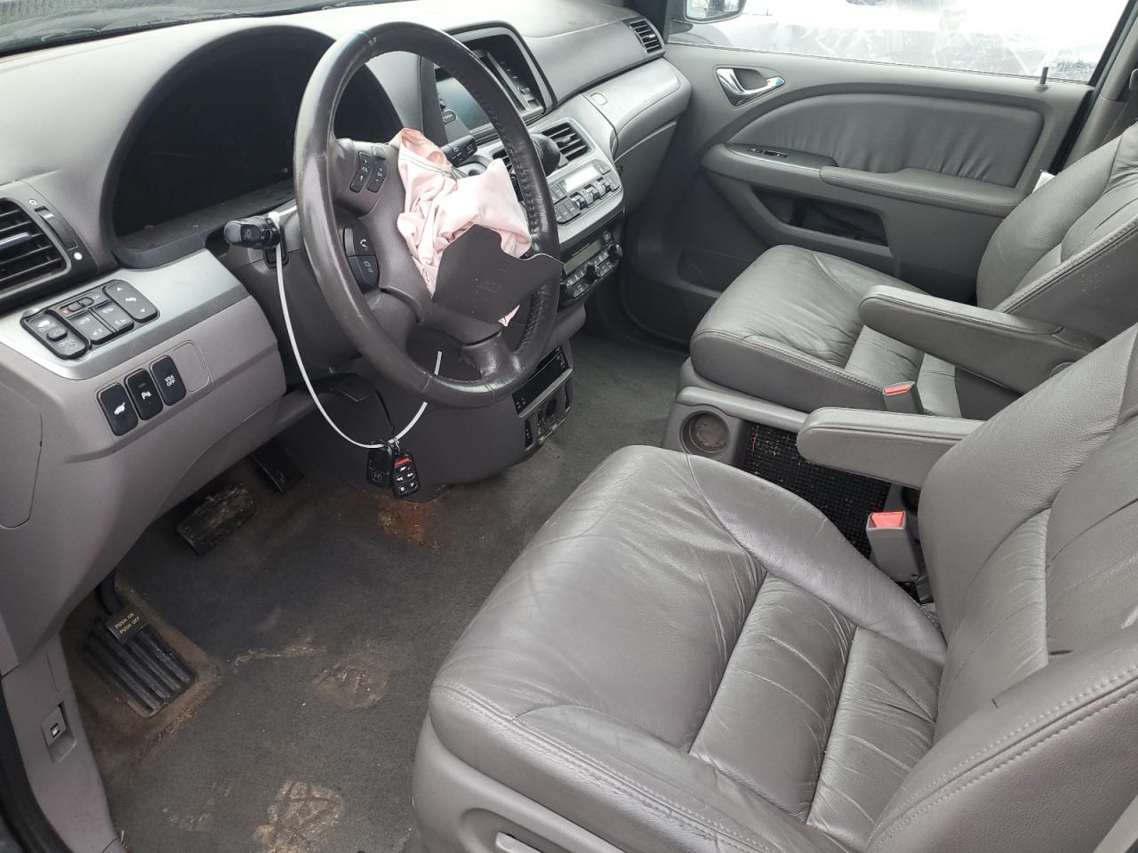 2010 Honda Odyssey - Image 7