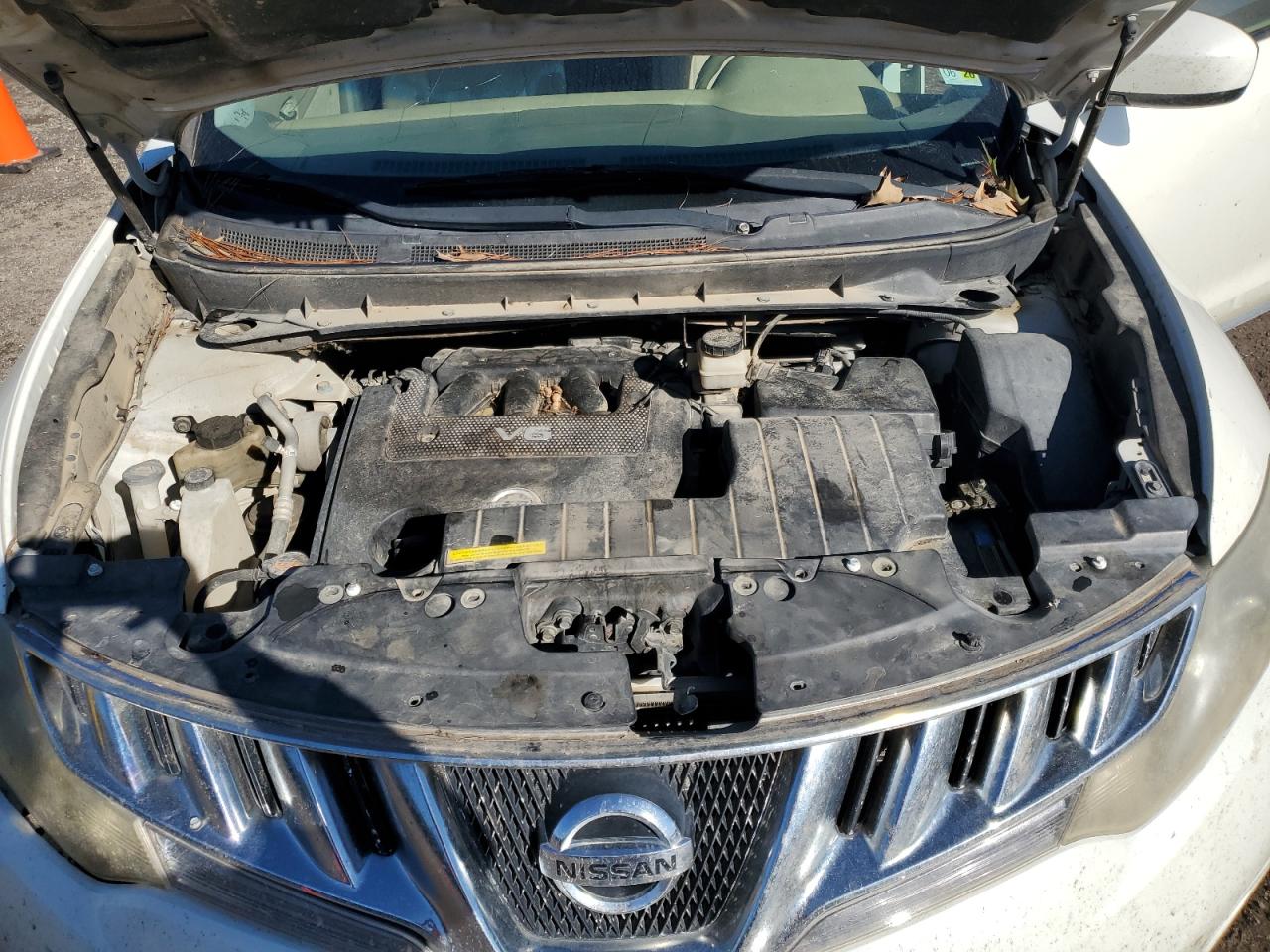 2010 Nissan Murano - Image 12