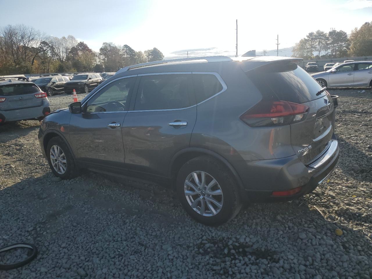 2020 Nissan Rogue - Image 2