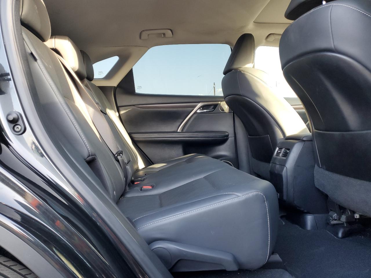 2021 Lexus RX - Image 11