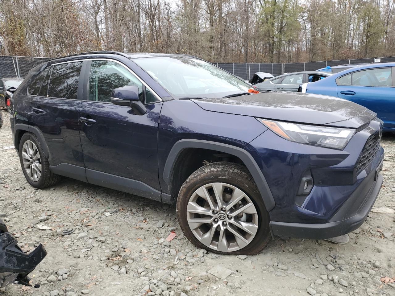 2023 Toyota RAV 4 - Image 4