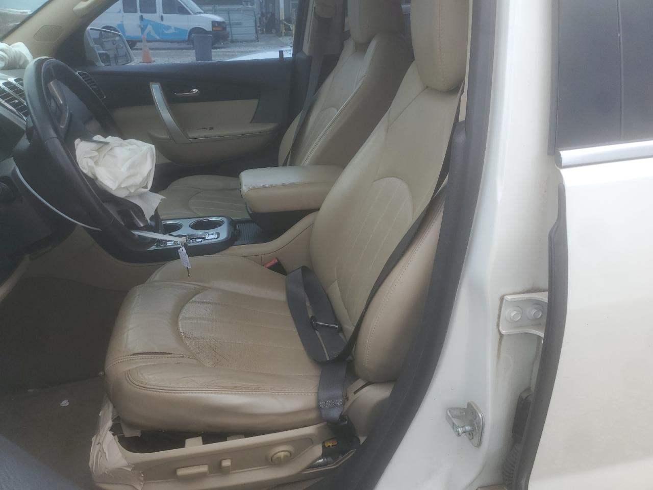 2012 GMC Acadia - Image 7