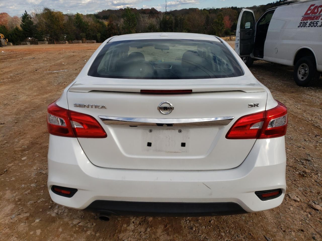 2017 Nissan Sentra - Image 6
