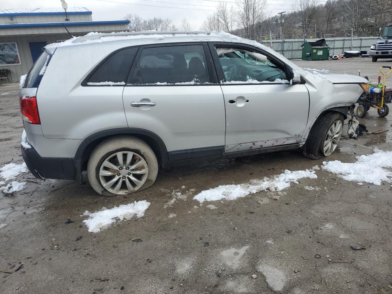 2011 Kia Sorento - Image 3