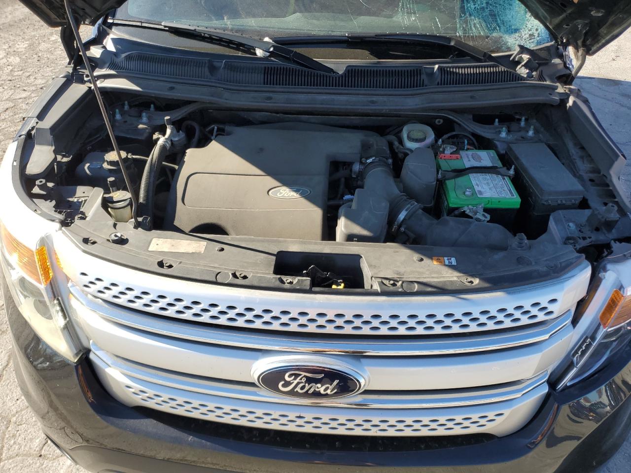 2013 Ford Explorer - Image 13