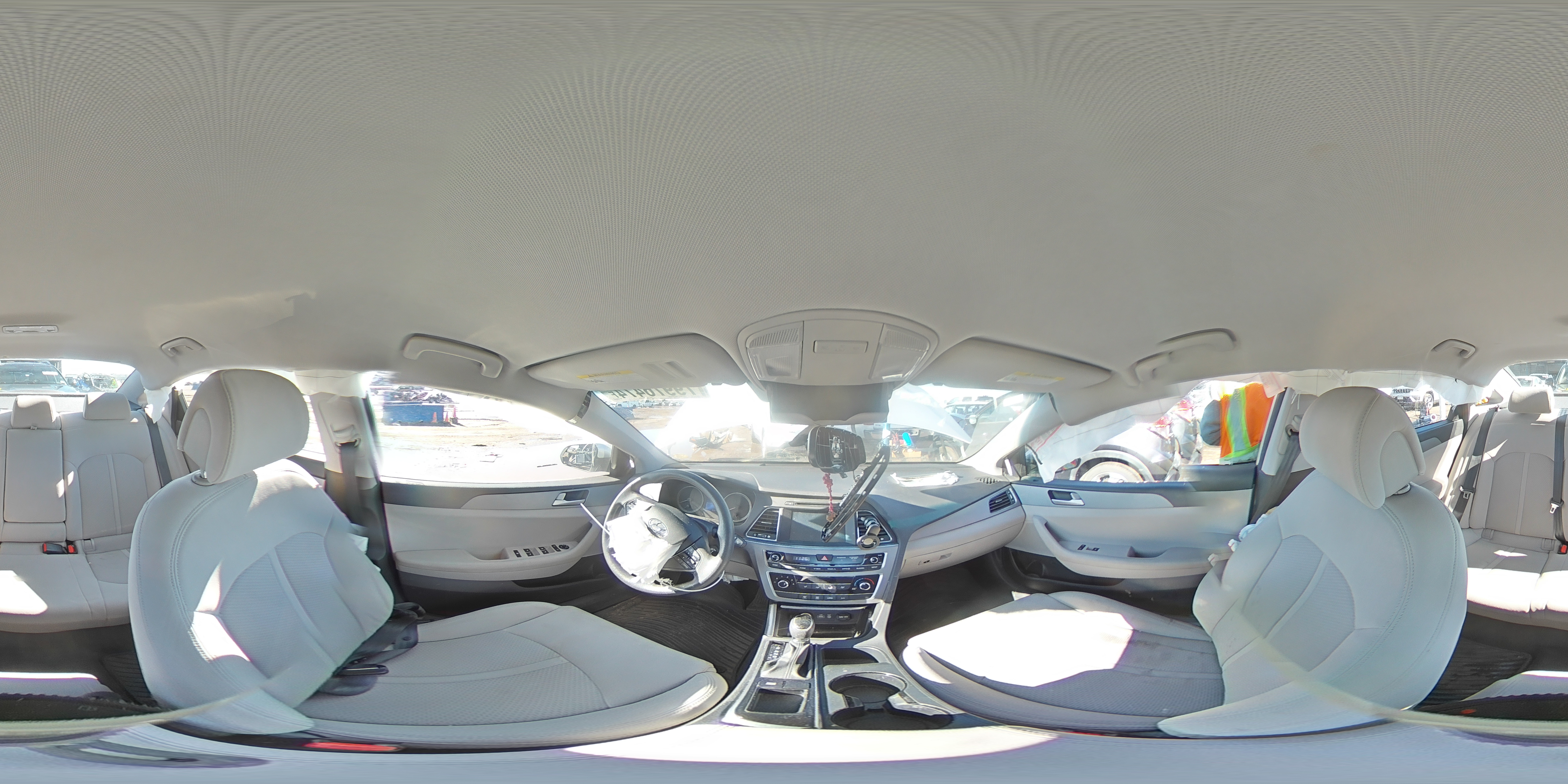 2017 Hyundai Sonata - Image 12