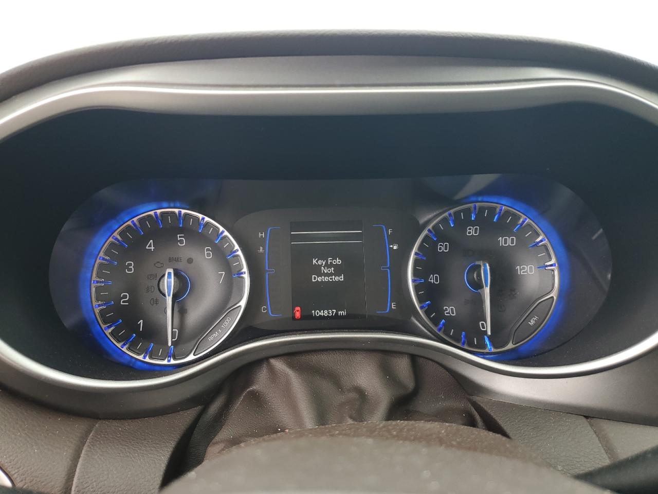 2019 Chrysler Pacifica - Image 9