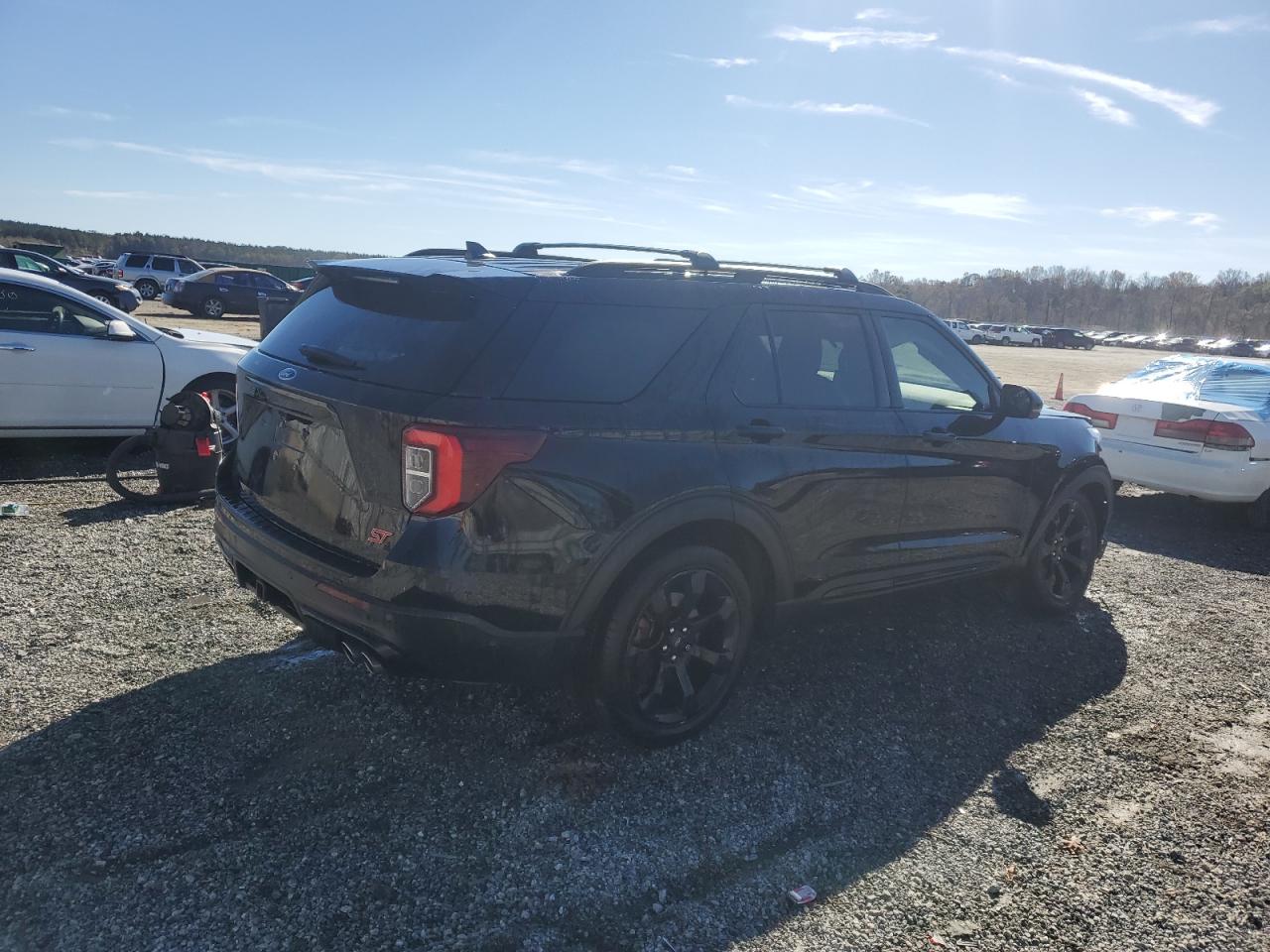 2021 Ford Explorer - Image 3