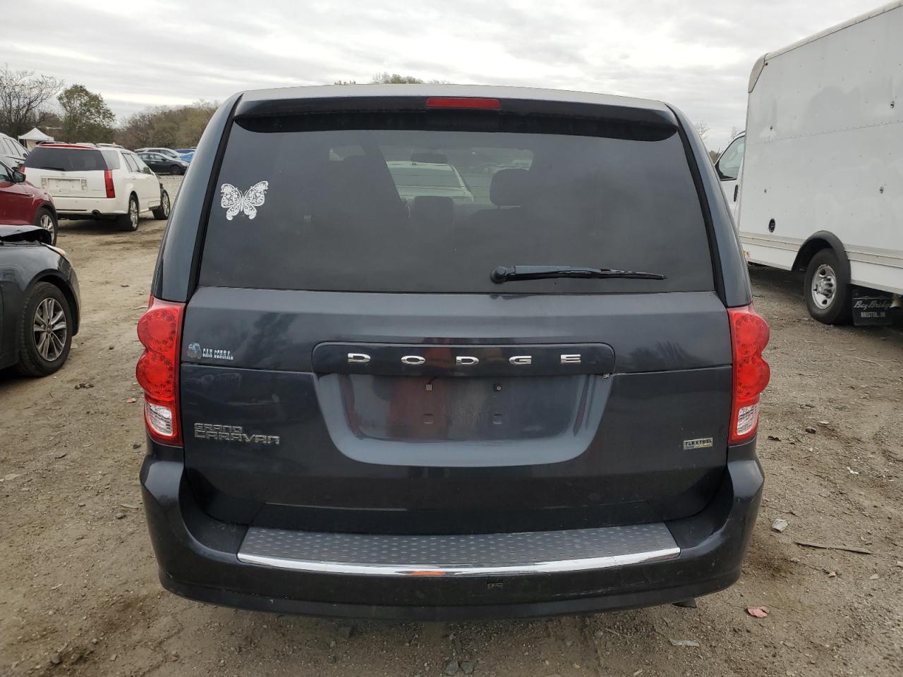 2013 Dodge Caravan - Image 6