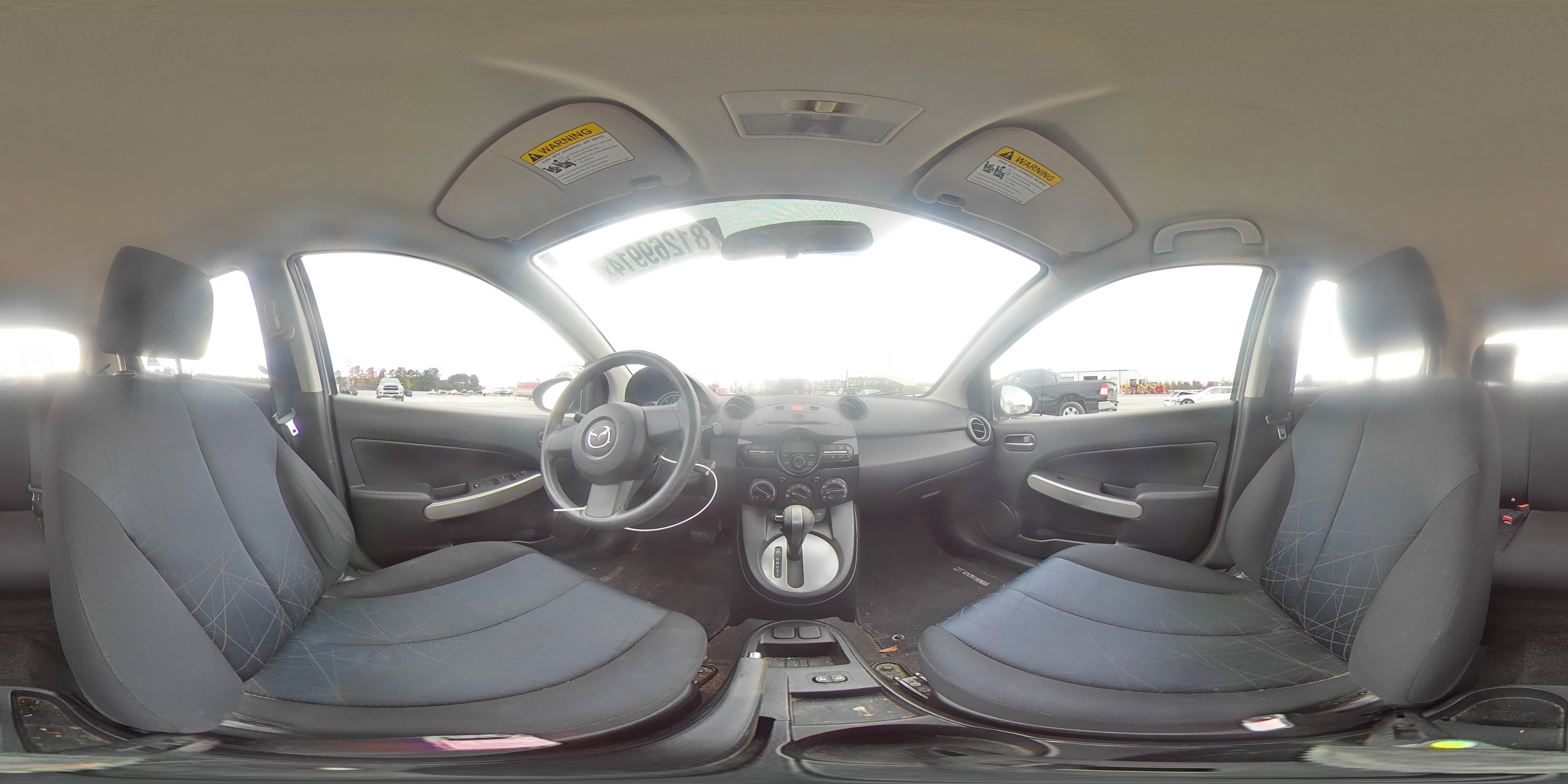 2011 Mazda 2 - Image 12