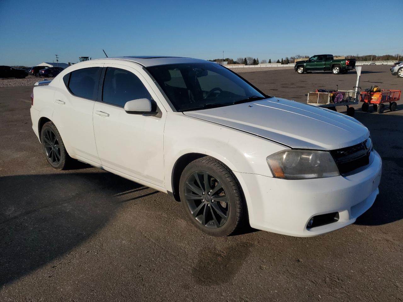 VIN 1C3CDZCG2DN742573 2013 DODGE AVENGER no.4