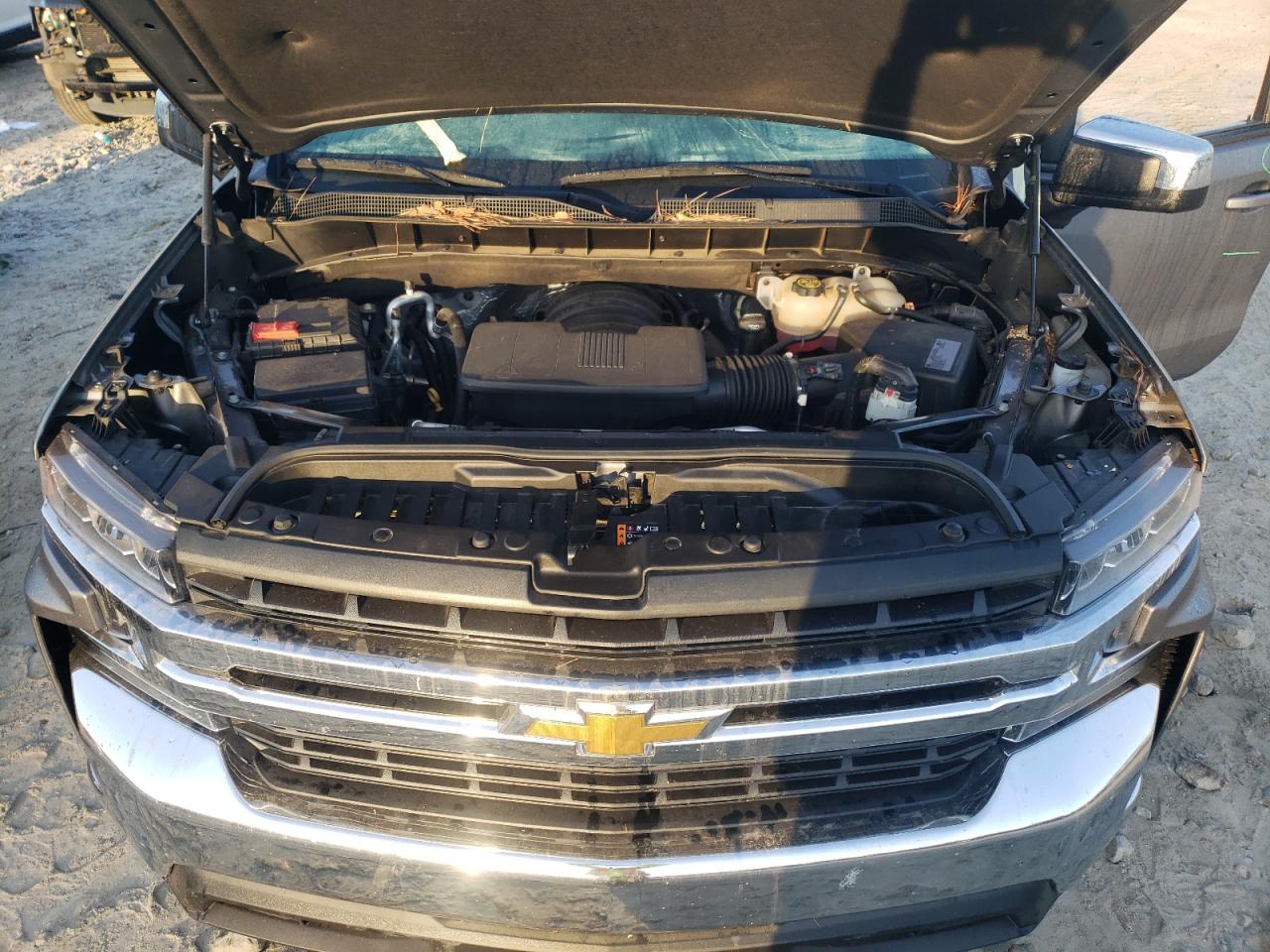 2020 Chevrolet Silverado - Image 11