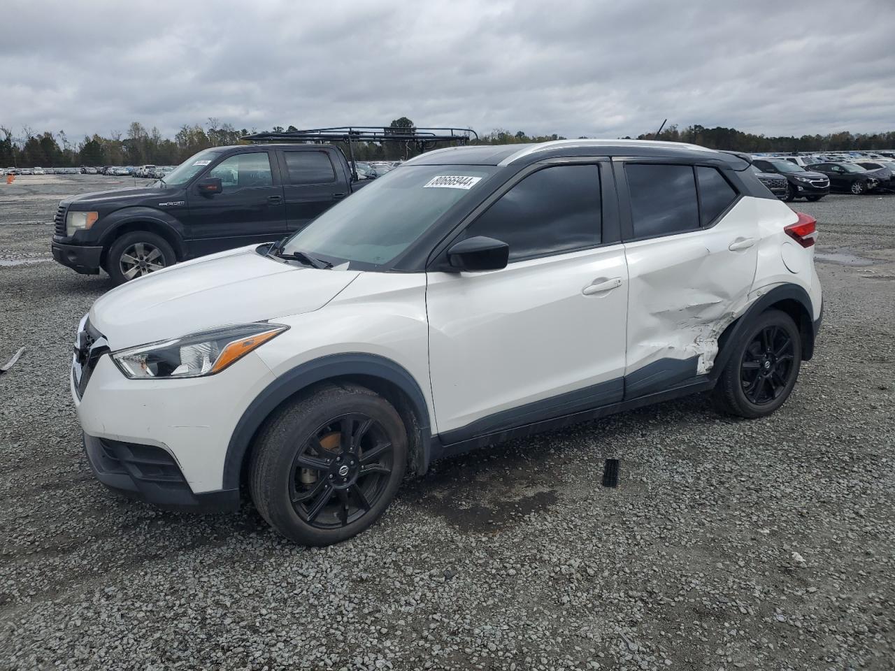 2020 Nissan Kicks - Image 1