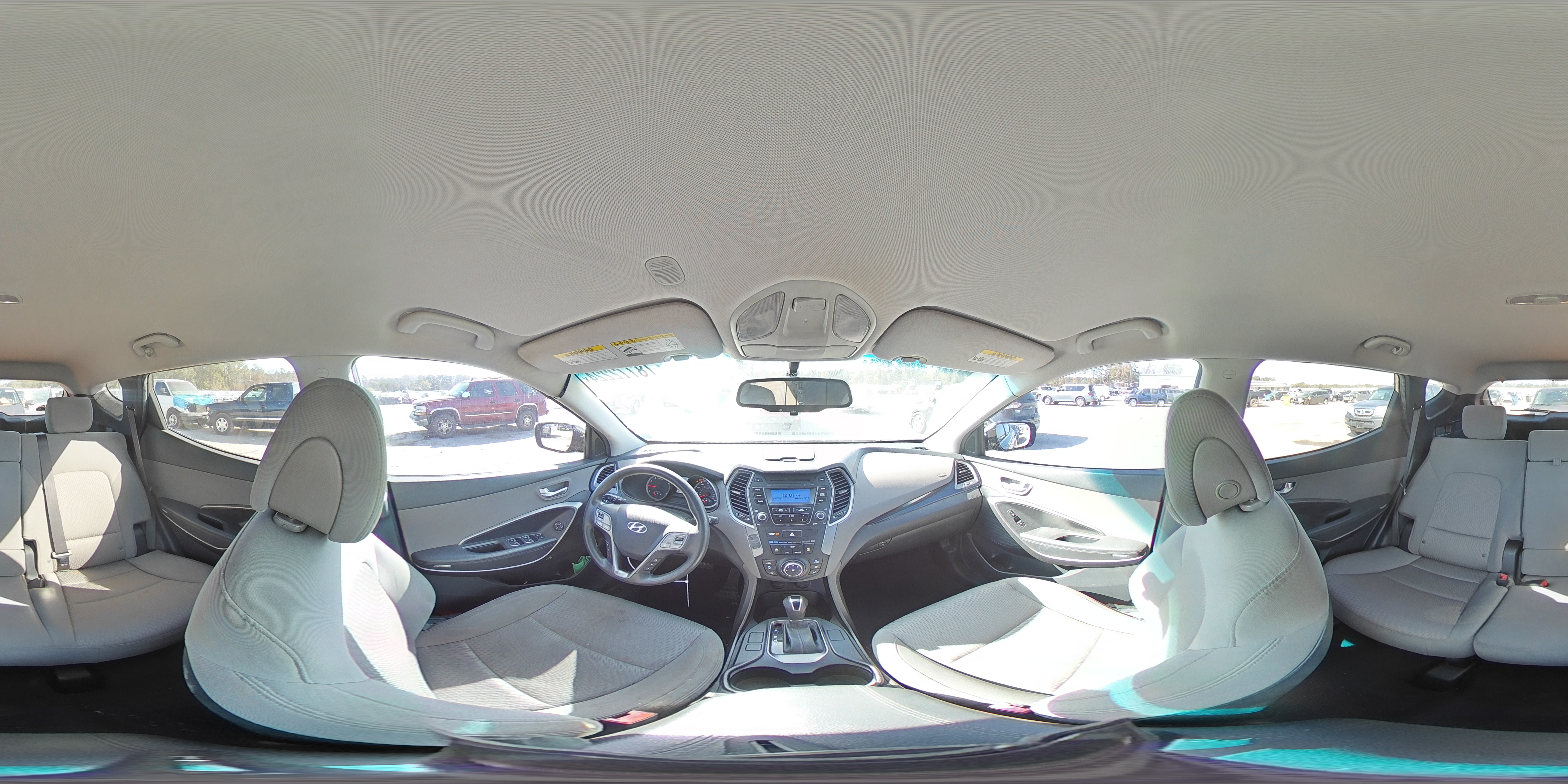 2013 Hyundai Santa Fe - Image 14