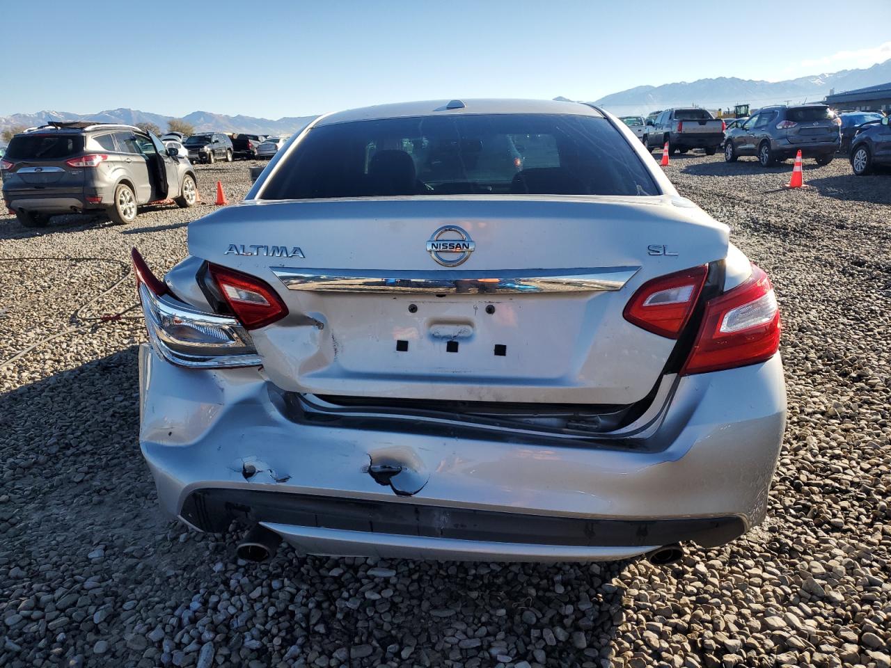 2017 Nissan Altima - Image 6