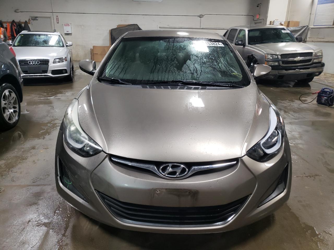 2014 Hyundai Elantra - Image 5