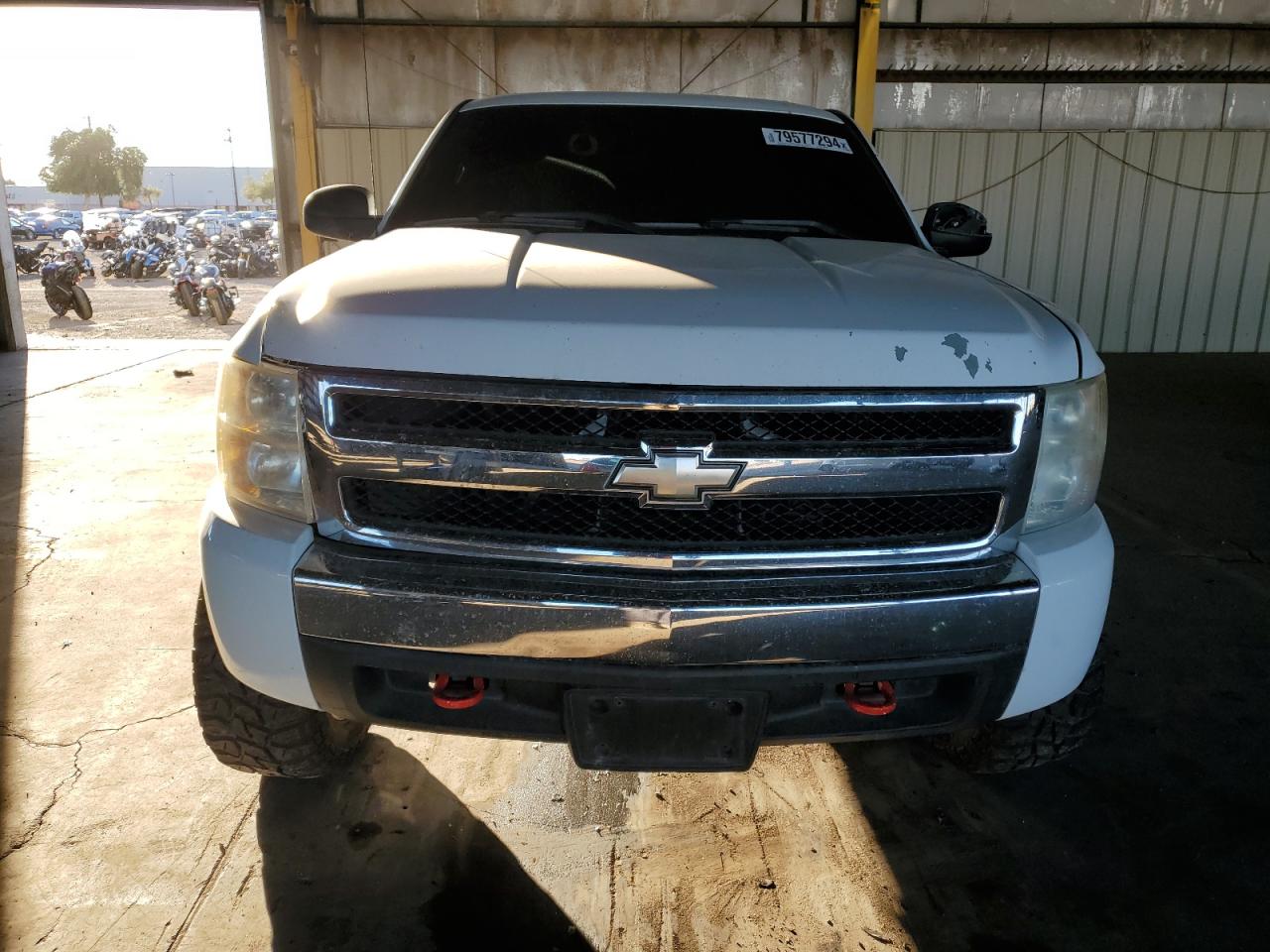 2007 Chevrolet Silverado - Image 5