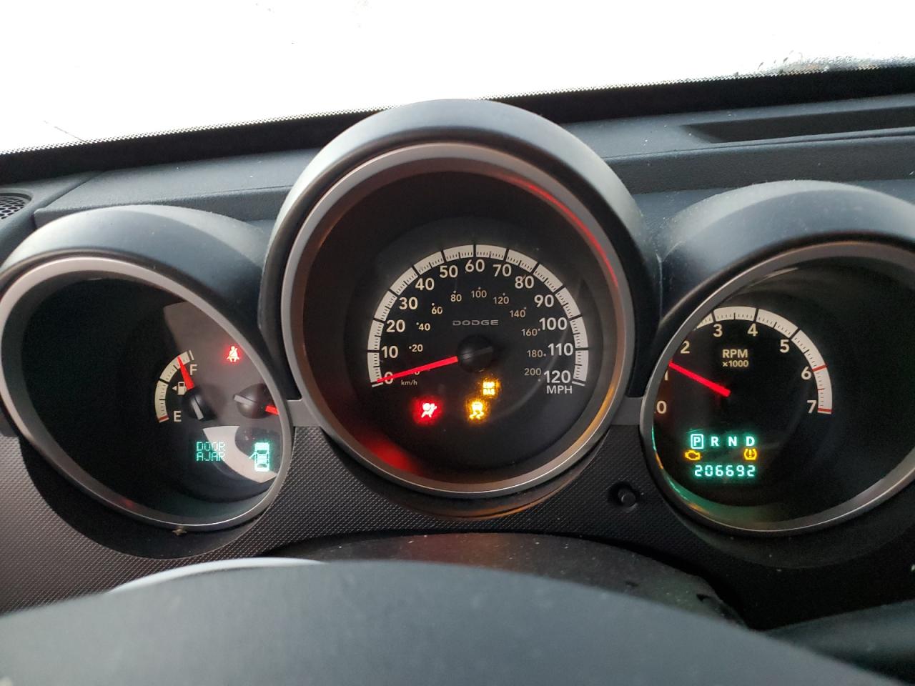2007 Dodge Nitro - Image 9