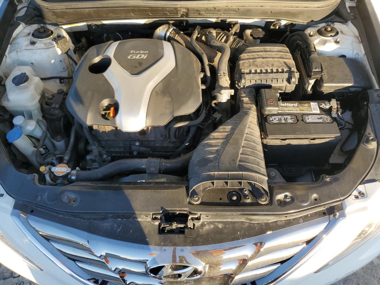2011 Hyundai Sonata - Image 11