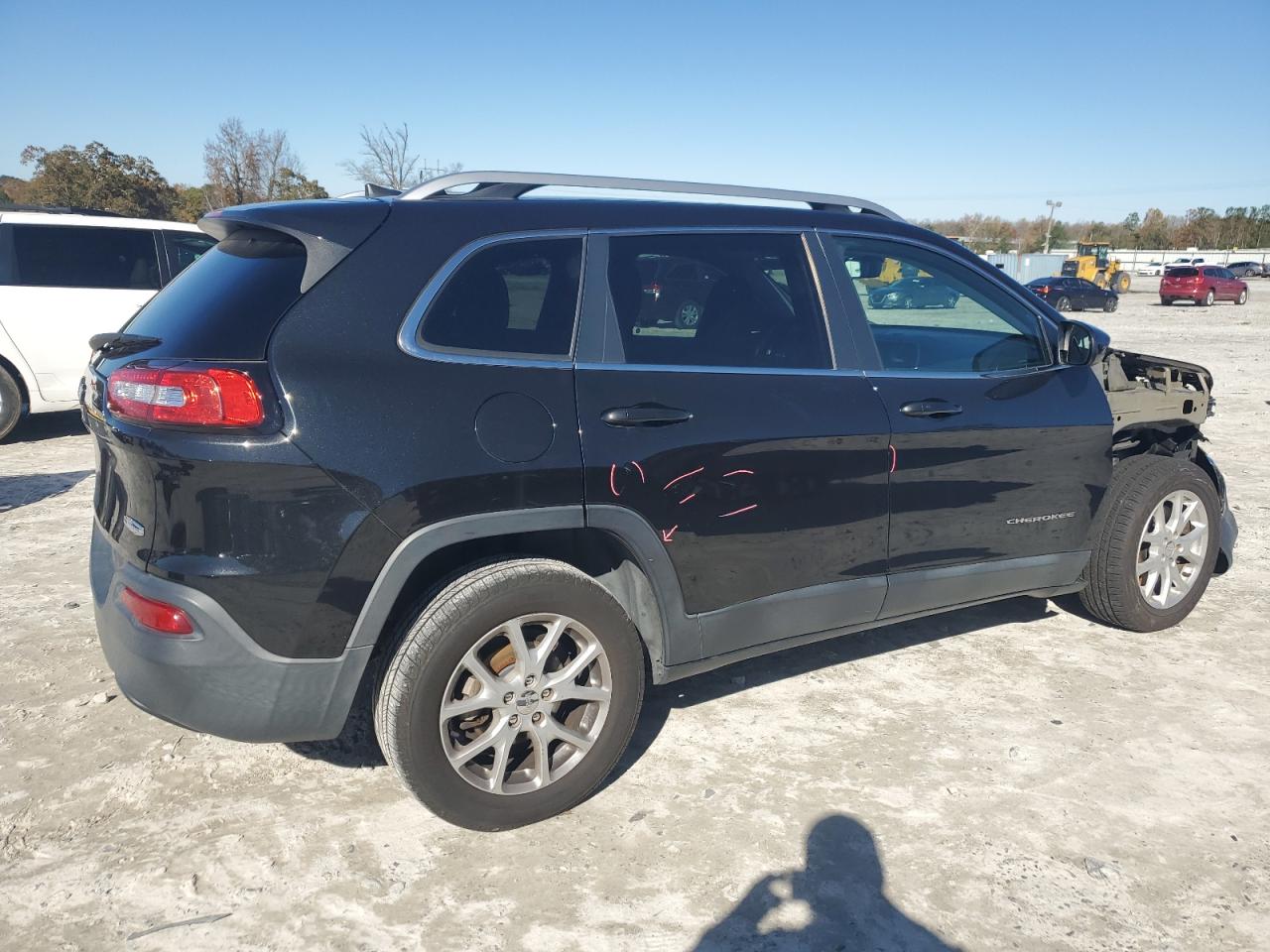 2016 Jeep Cherokee Latitude VIN: 1C4PJLCB6GW141088 Lot: 80758984