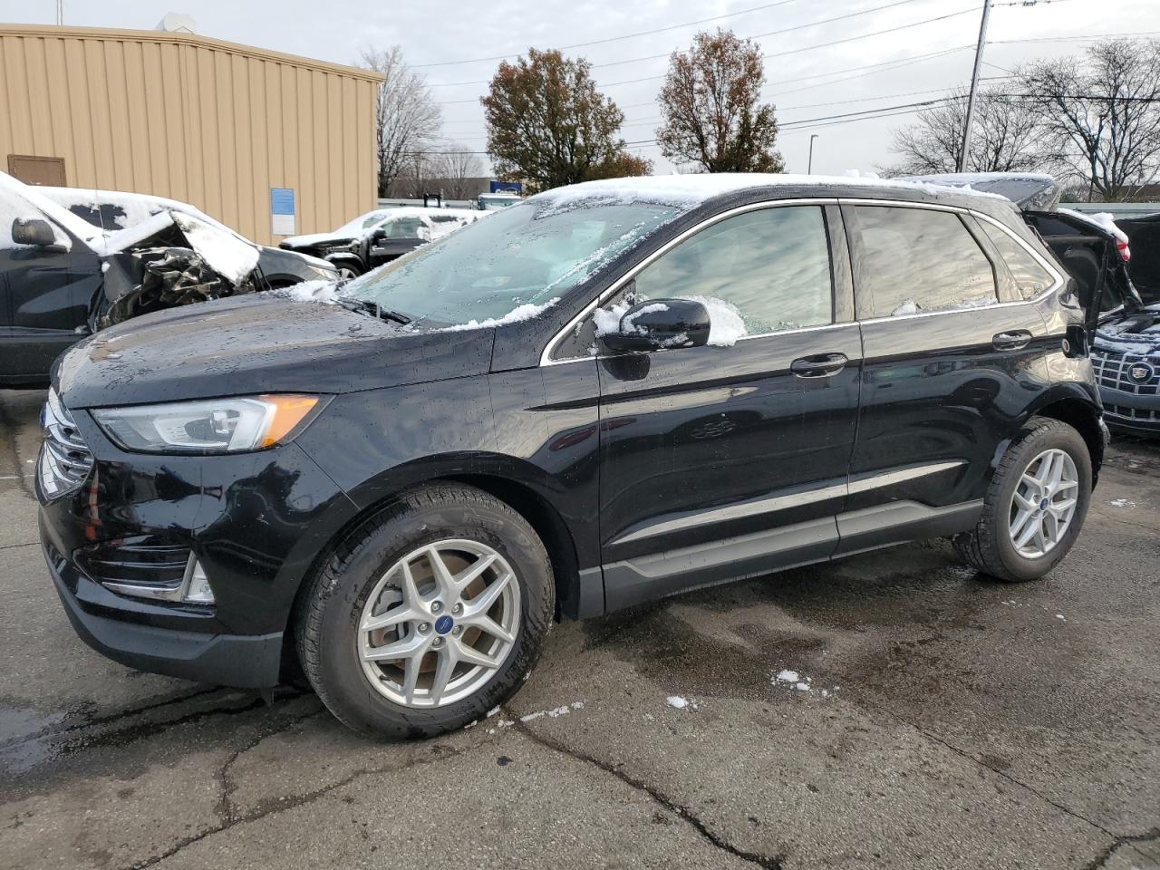 2022 Ford Edge - Image 1