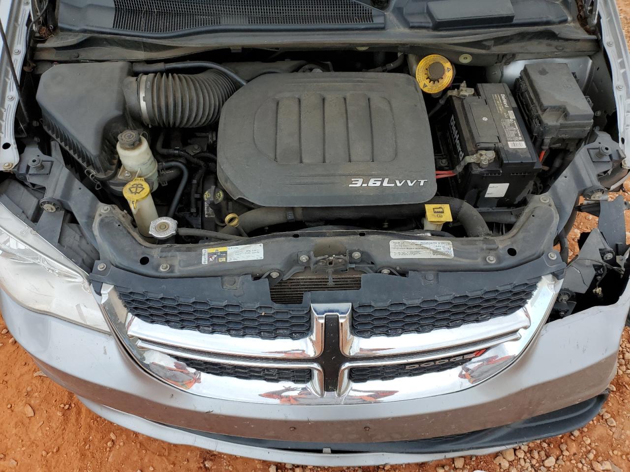 2018 Dodge Caravan - Image 12