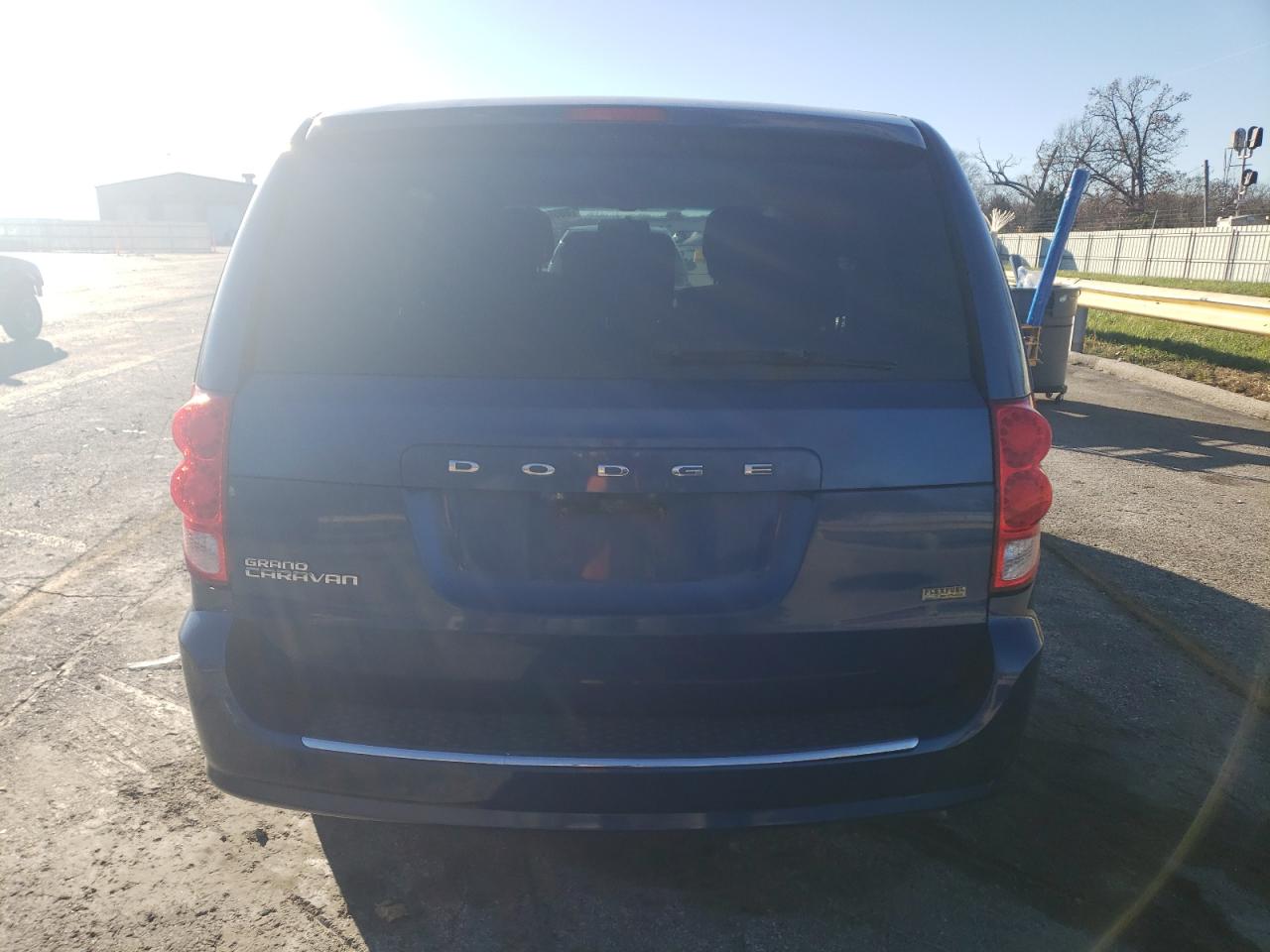 2011 Dodge Caravan - Image 6