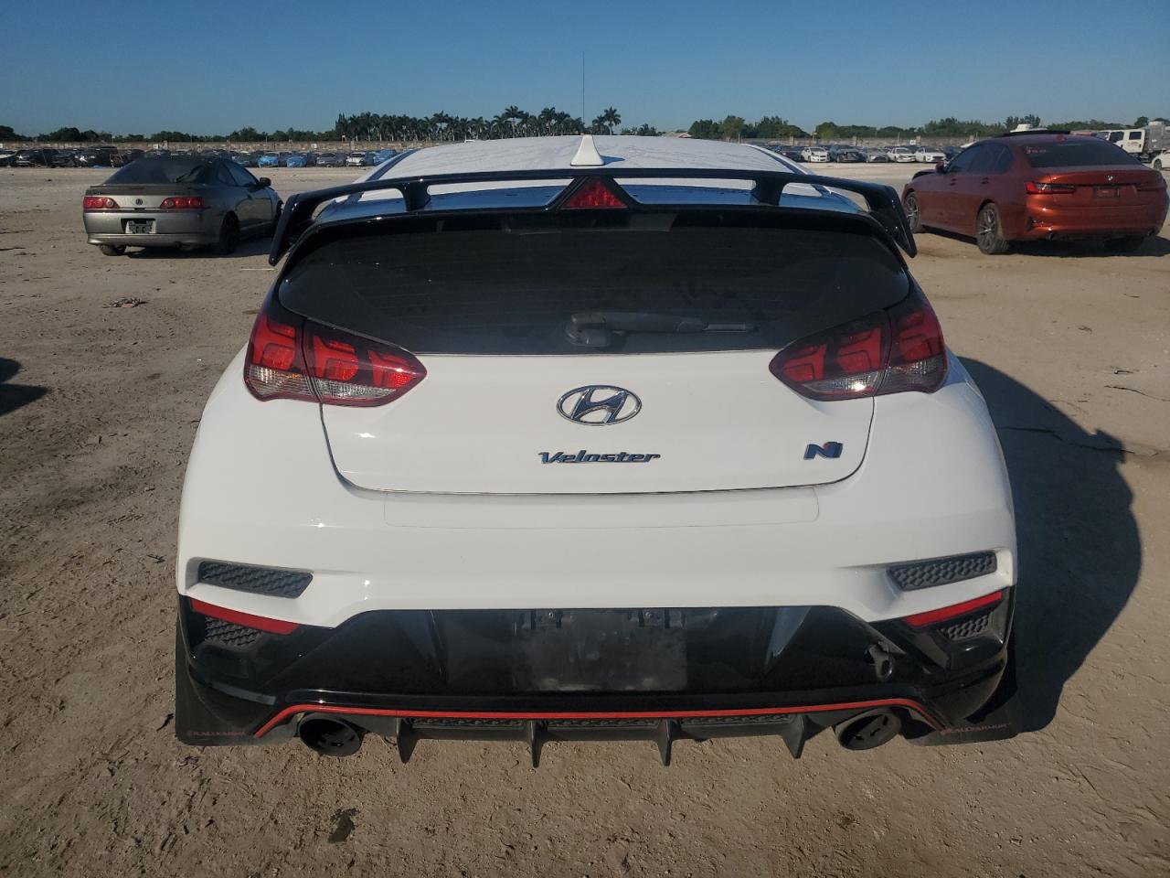 2022 Hyundai Veloster - Image 6