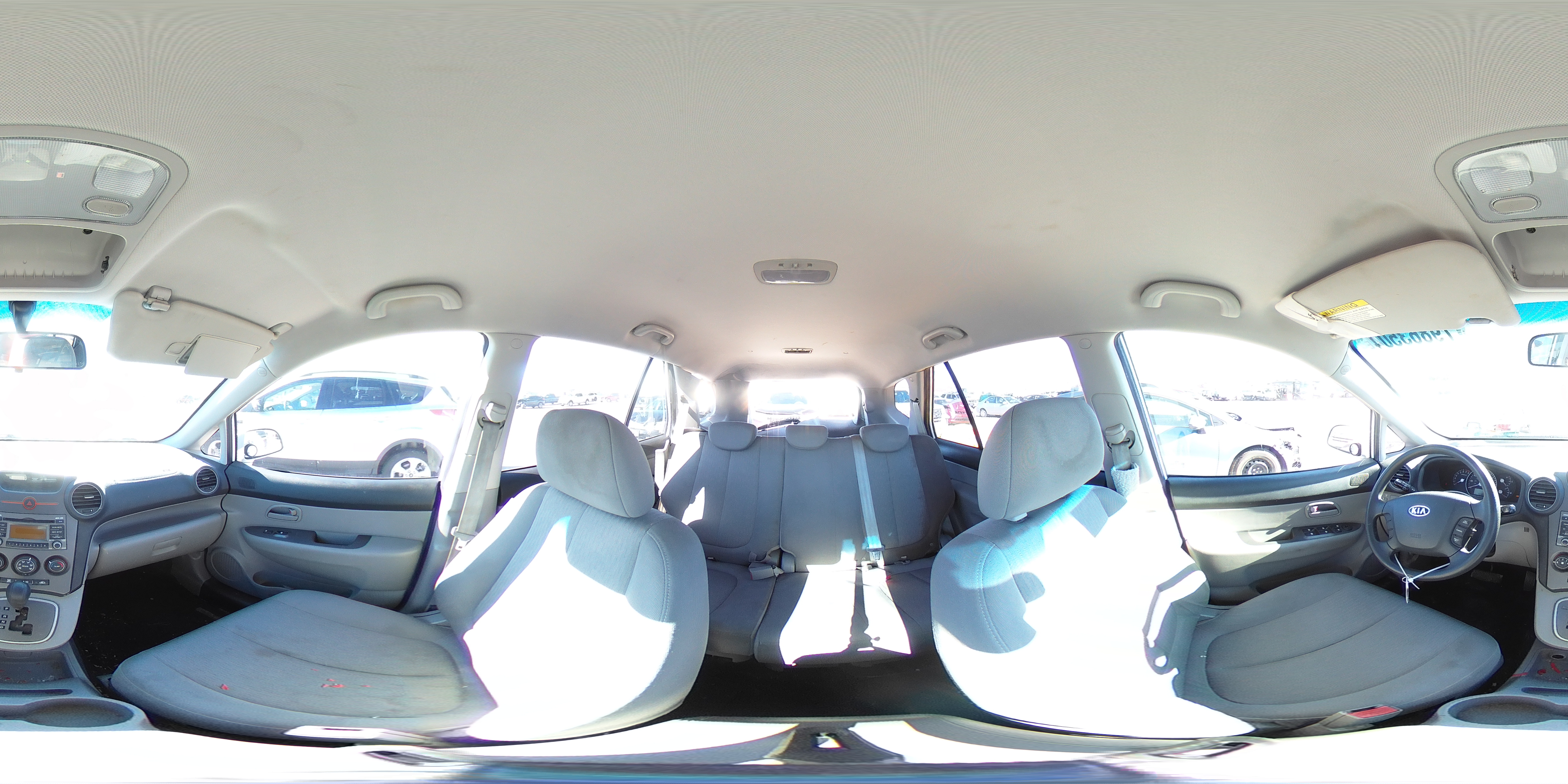 2009 Kia Rondo - Image 14