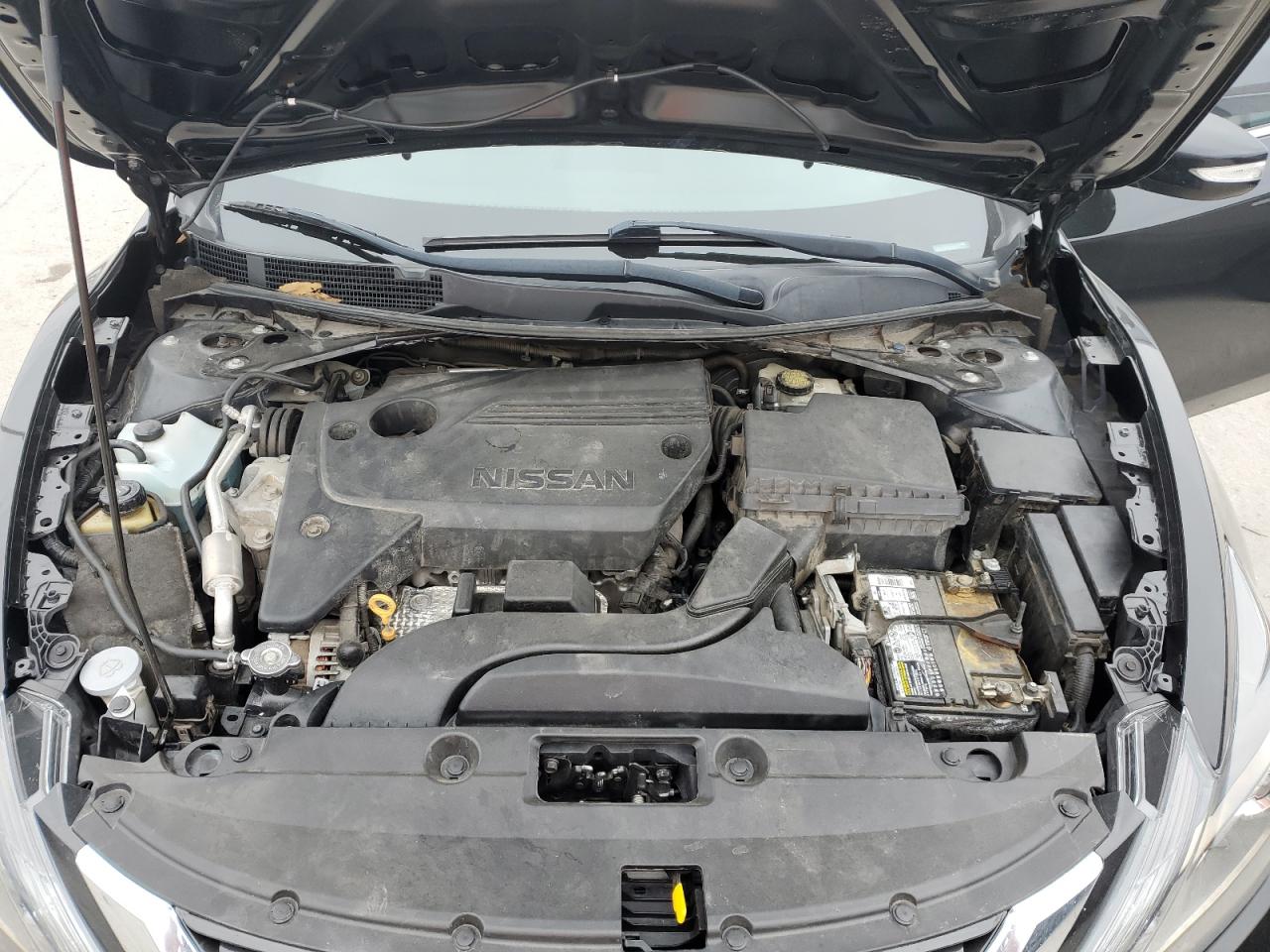 2017 Nissan Altima - Image 11