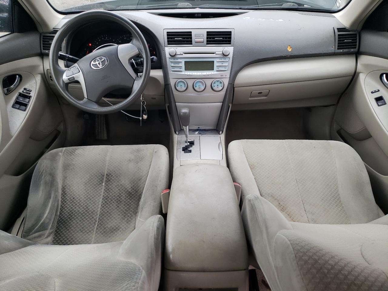 2009 Toyota Camry - Image 8