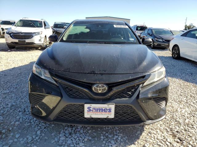  TOYOTA CAMRY 2018 Czarny