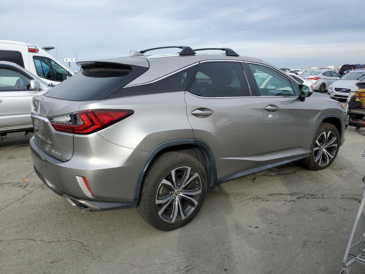 2017 Lexus RX - Image 3