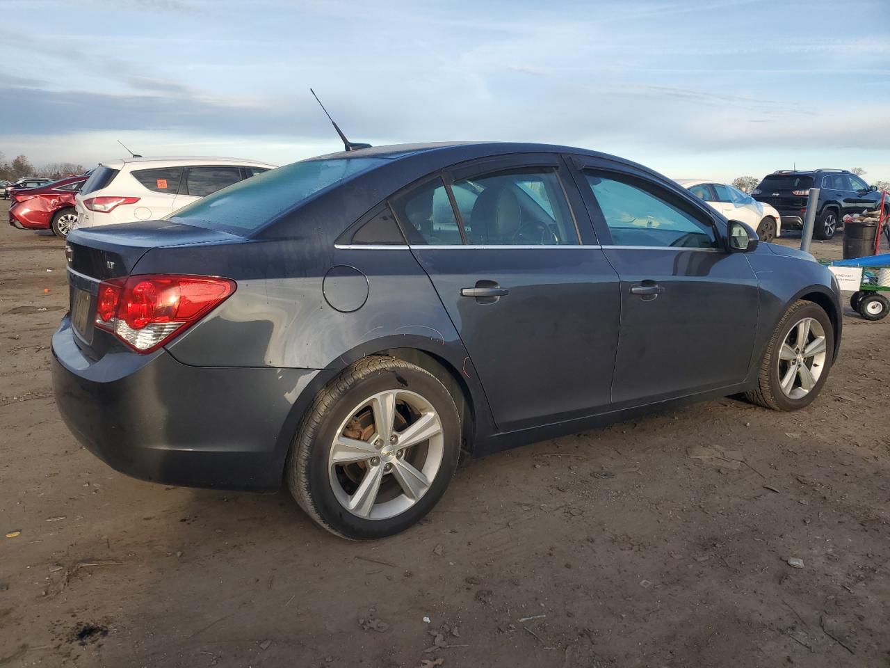 2013 Chevrolet Cruze - Image 3