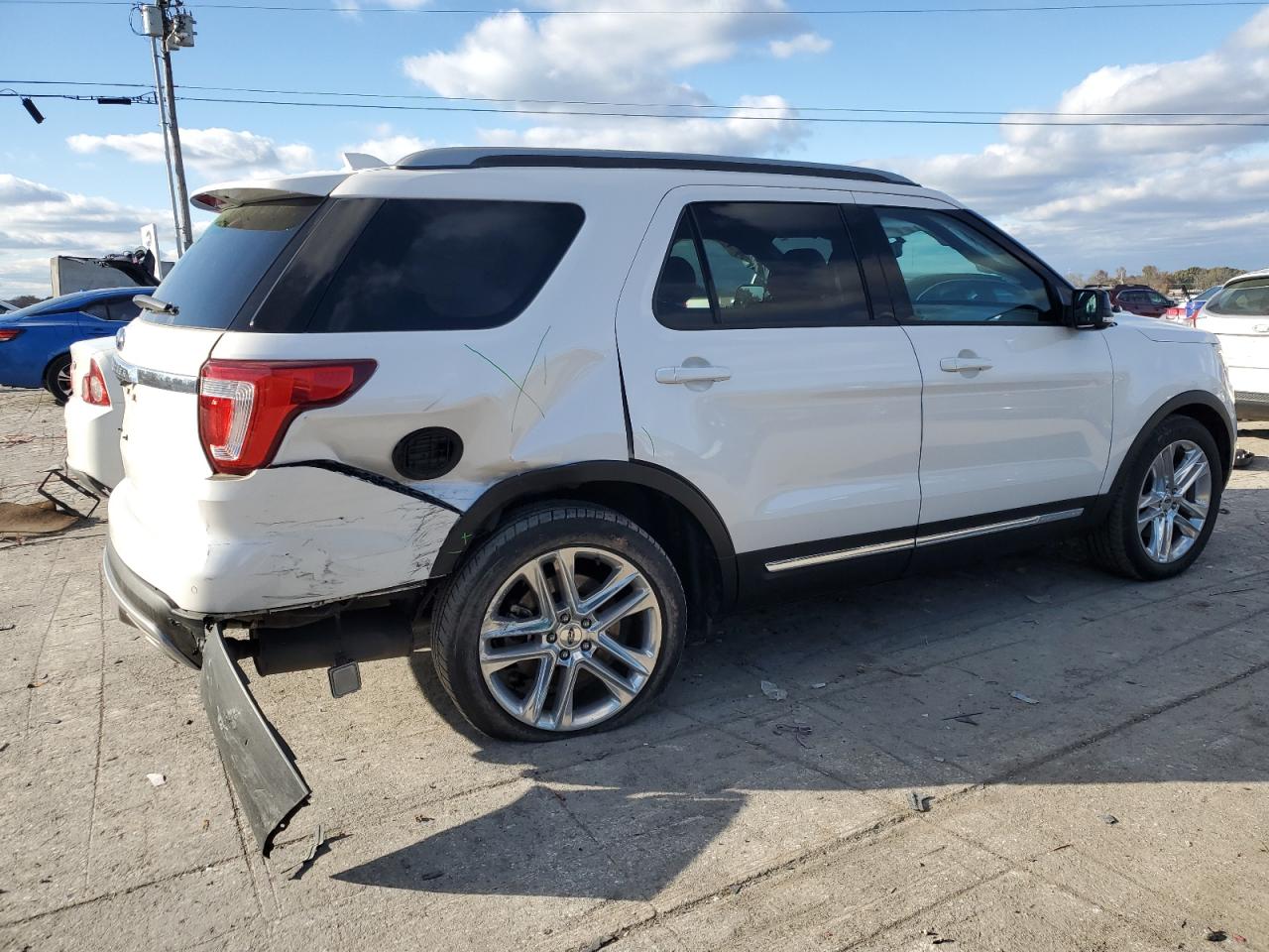 2017 Ford Explorer - Image 3