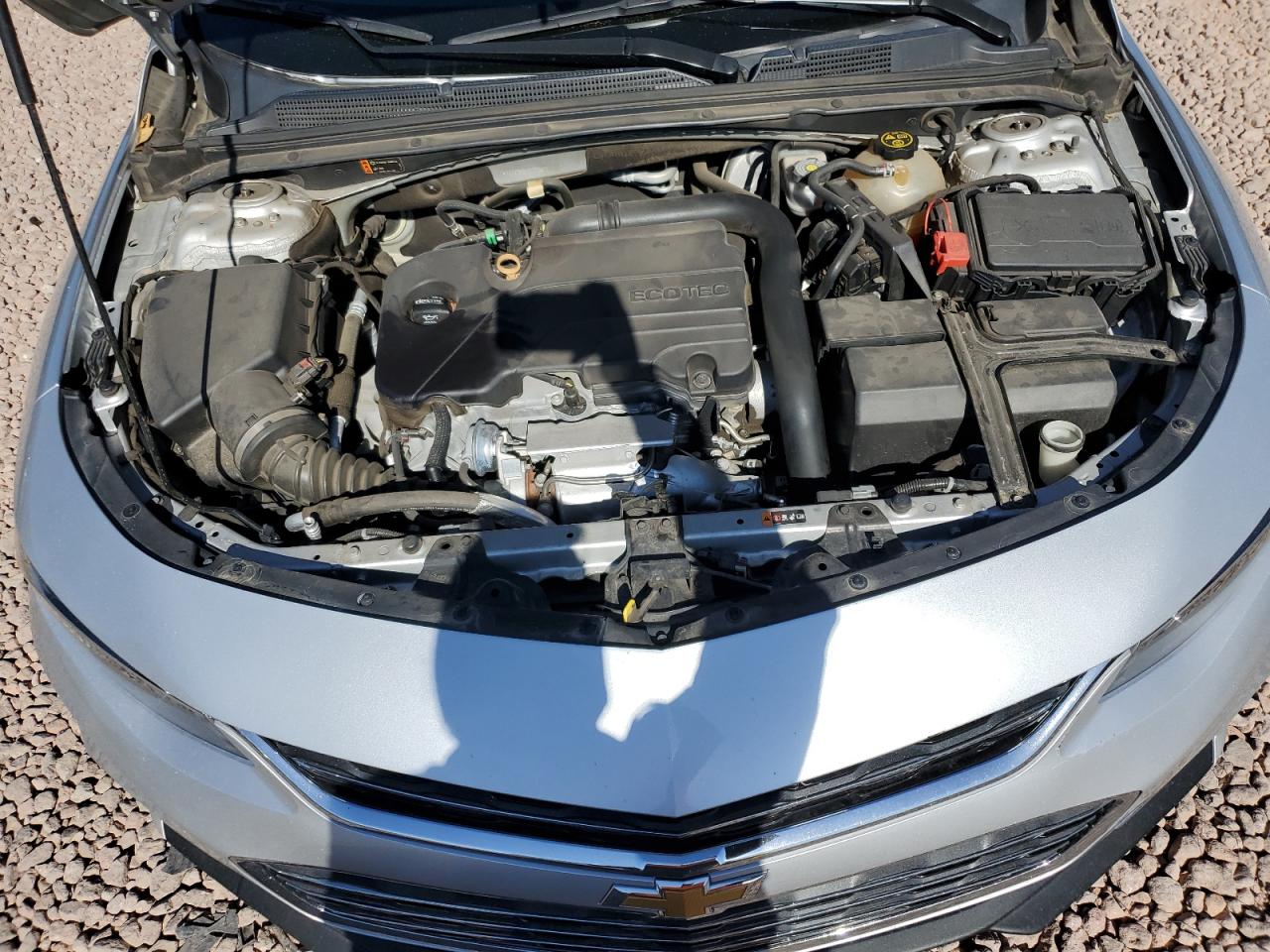 2018 Chevrolet Malibu - Image 11