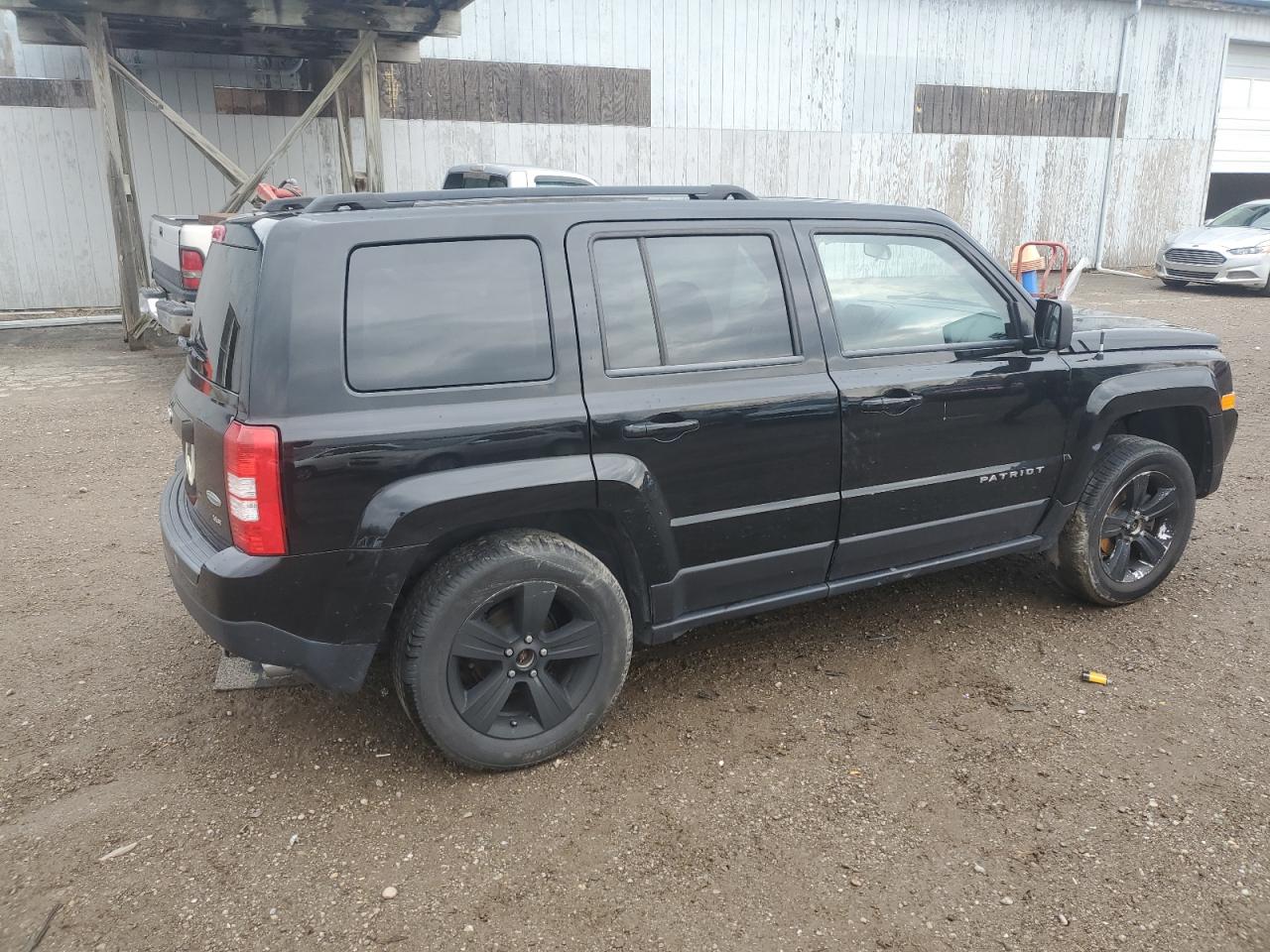 VIN 1C4NJRFB7ED688319 2014 JEEP PATRIOT no.3