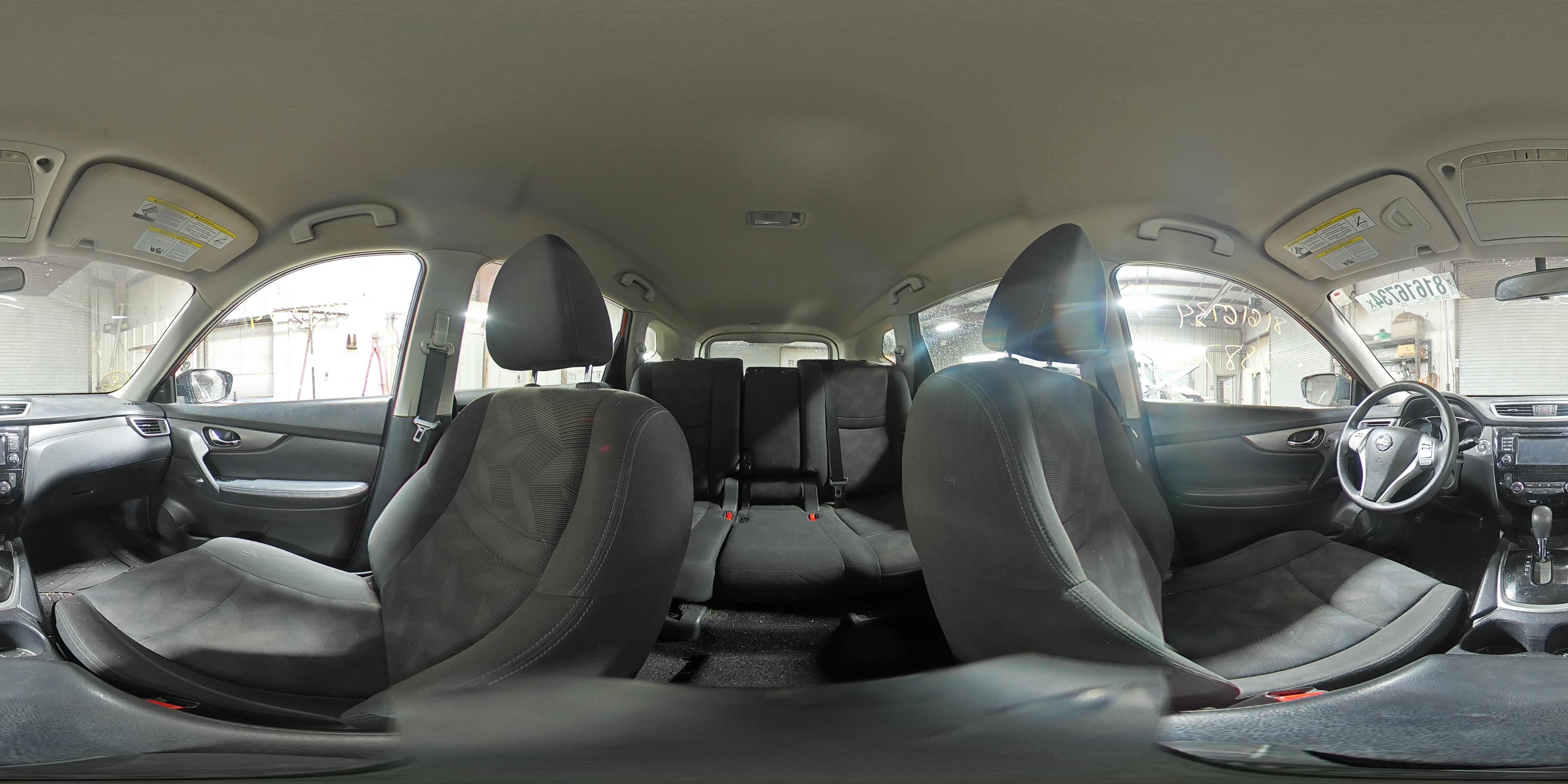 2016 Nissan Rogue - Image 14