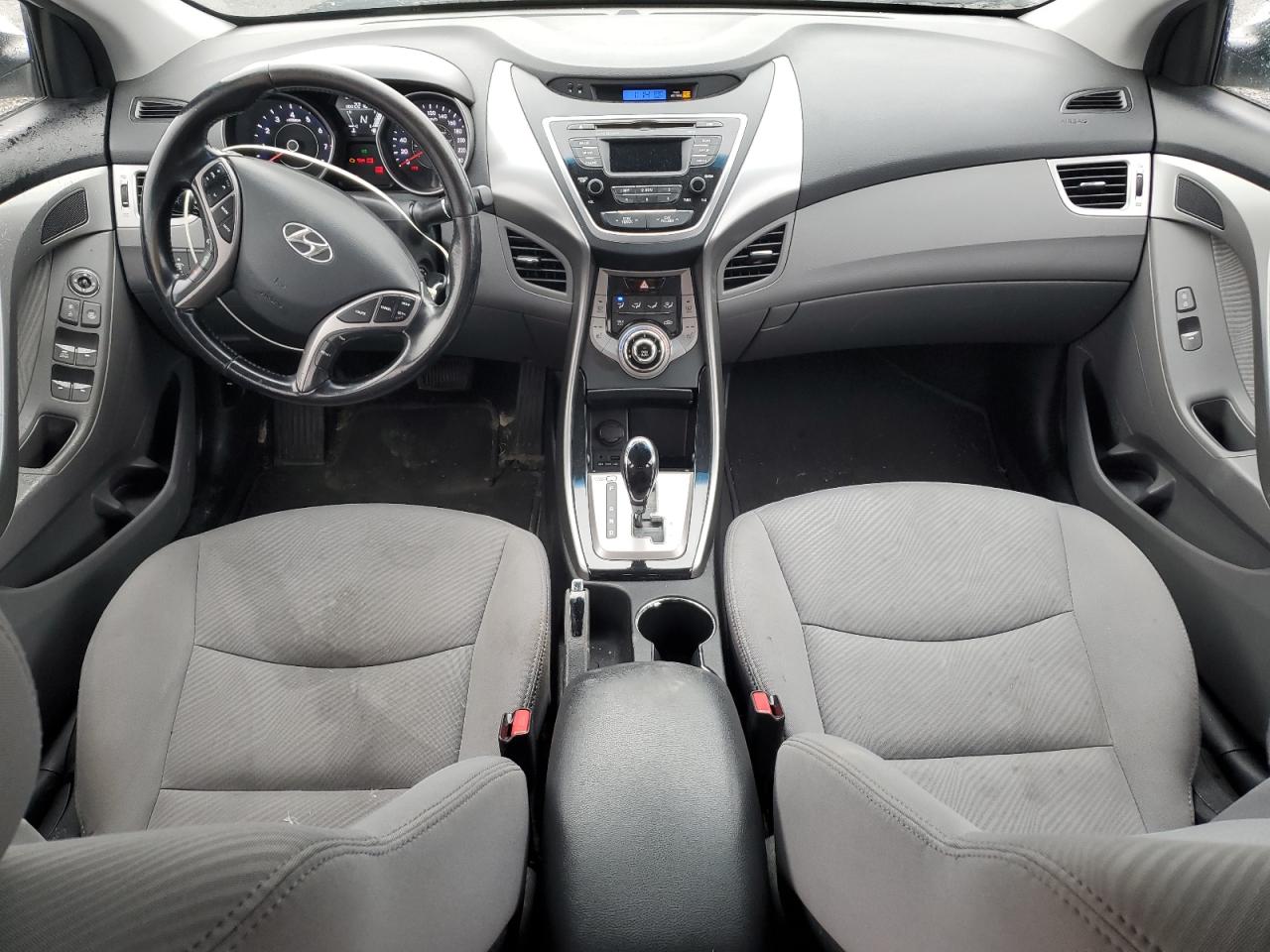 2013 Hyundai Elantra - Image 8